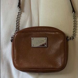 Cognac crossbody